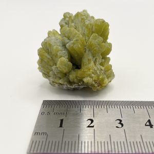 Plumbogummite on Pyromorphite - Yangshow County